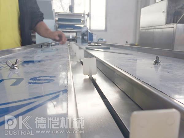 德愷包裝機械 枕式包裝設(shè)備 封切設(shè)備 管材包裝設(shè)備 廣東德愷機械有限公司 佛山德愷機械有限公司 德愷機械包裝機 佛山德愷包裝機 廣東德愷包裝機 佛山德愷包裝機 枕式包裝機廠家 自動整理包裝機 封切收縮機 立式包裝機 稱重充填設(shè)備 提升輸送設(shè)備 封切收縮機 高速邊封包裝機 高速邊封收縮包裝機 全自動直進料袖口式包裝機 高速恒溫?zé)崾湛s包裝機 全自動封切包裝機 回轉(zhuǎn)式枕式包裝機 回轉(zhuǎn)伺服式枕式包裝機 下走紙枕式包裝機 往復(fù)式枕式包裝機 不銹鋼理料線食品包裝機廠家 餅干包裝機 伺服包裝機 德愷包裝機械 枕式包裝設(shè)備 封切設(shè)備 管材包裝設(shè)備 廣東德愷機械有限公司 佛山德愷機械有限公司 德愷機械包裝機 佛山德愷包裝機 廣東德愷包裝機 佛山德愷包裝機 枕式包裝機廠家 自動整理包裝機 封切收縮機 立式包裝機 稱重充填設(shè)備 提升輸送設(shè)備 封切收縮機 高速邊封包裝機 高速邊封收縮包裝機 全自動直進料袖口式包裝機 高速恒溫?zé)崾湛s包裝機 全自動封切包裝機 回轉(zhuǎn)式枕式包裝機 回轉(zhuǎn)伺服式枕式包裝機 下走紙枕式包裝機 往復(fù)式枕式包裝機 不銹鋼理料線食品包裝機廠家 餅干包裝機 伺服包裝機